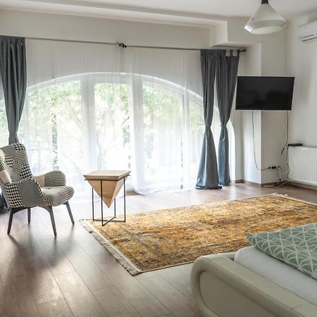 Miro Rooms บูดาเปสต์ ภายนอก รูปภาพ