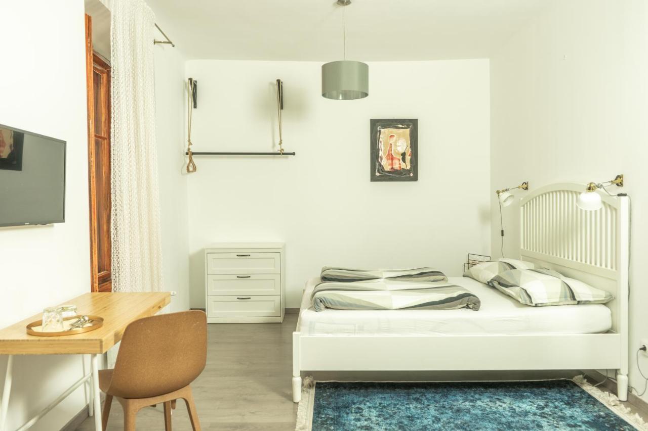 Miro Rooms บูดาเปสต์ ภายนอก รูปภาพ